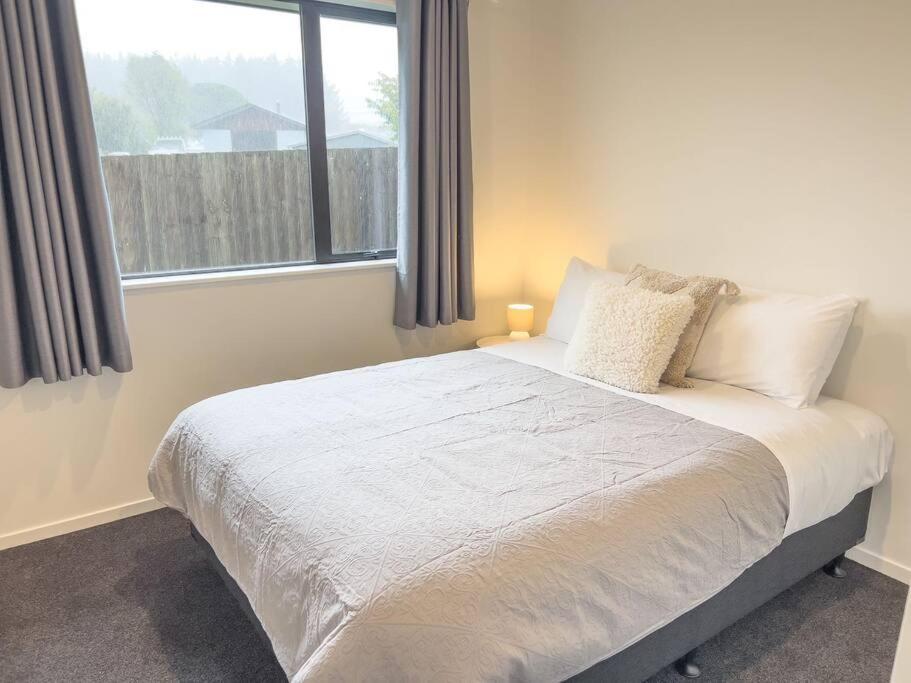 Rotorua Sunshine Brand New 4 Bedroom House Dış mekan fotoğraf
