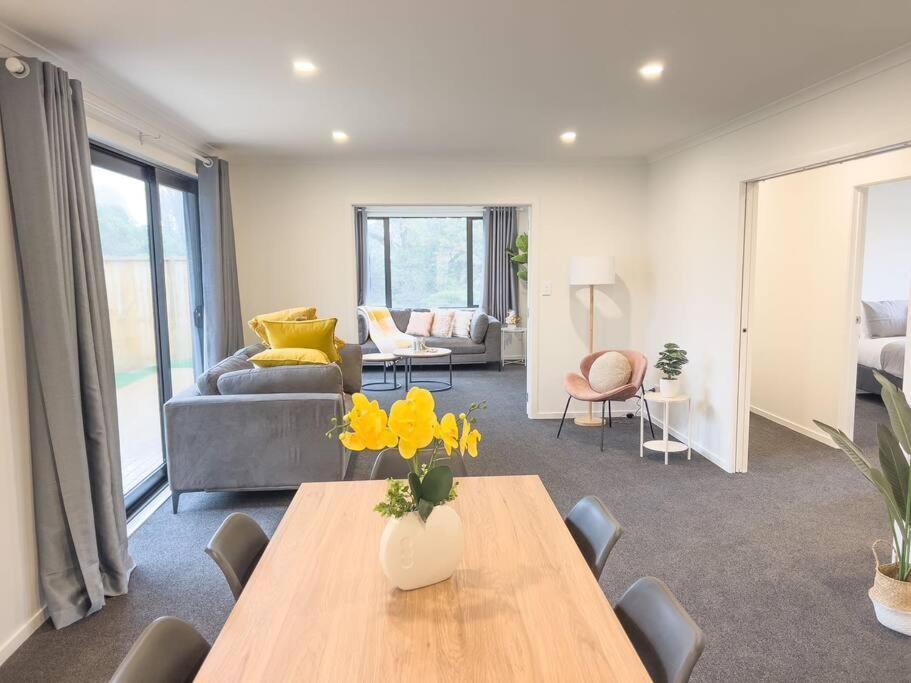 Rotorua Sunshine Brand New 4 Bedroom House Dış mekan fotoğraf