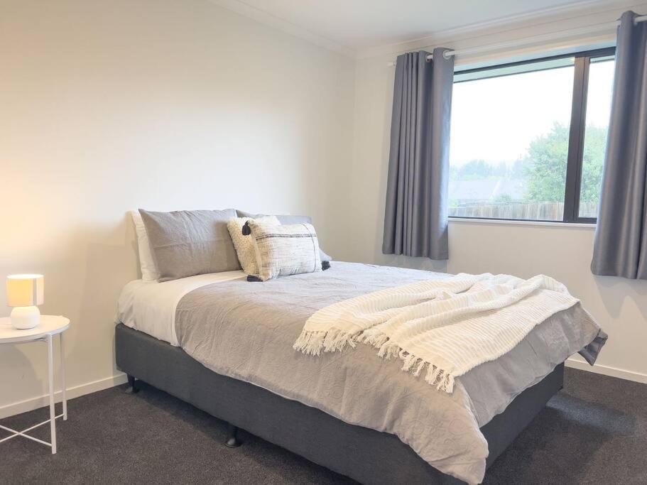 Rotorua Sunshine Brand New 4 Bedroom House Dış mekan fotoğraf