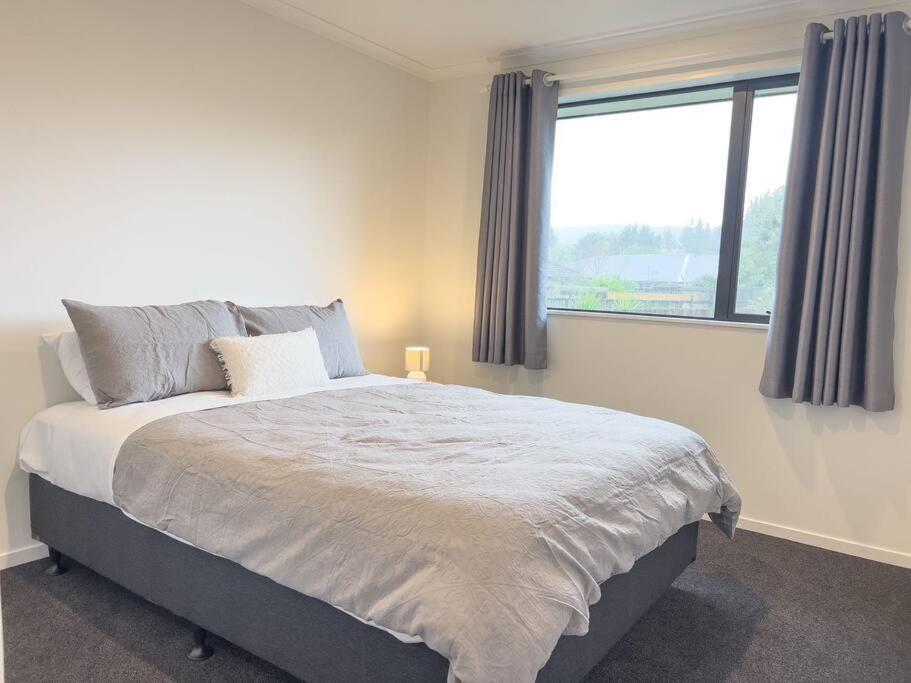 Rotorua Sunshine Brand New 4 Bedroom House Dış mekan fotoğraf